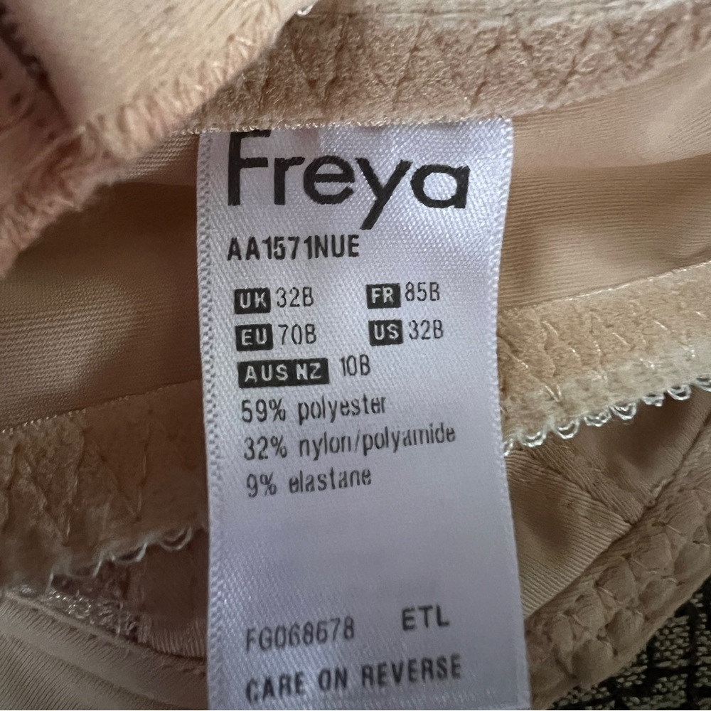 Women’s Freya 1571 Enchanted Plunge Balcony Bra - Picture 4 of 4